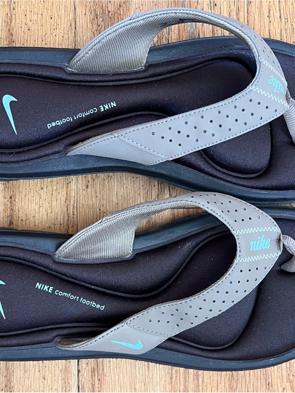 Nike Women’s Gray Flip Sandals with Aqua Logo Accents